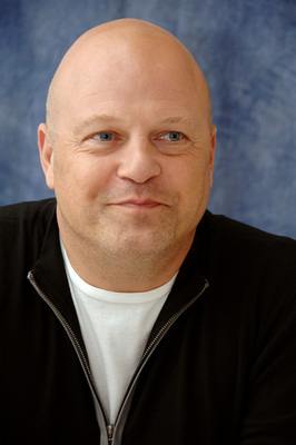 Michael Chiklis sweatshirt