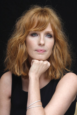 Kelly Reilly poster