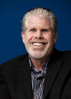 Ron Perlman sweatshirt