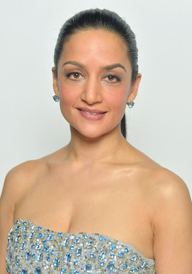 Archie Panjabi sweatshirt