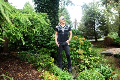 Dee Snider sweatshirt