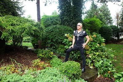 Dee Snider sweatshirt