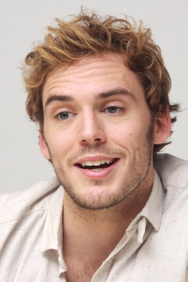 Sam Claflin poster