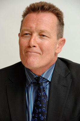 Robert Patrick sweatshirt