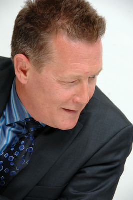 Robert Patrick sweatshirt