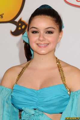 Ariel Winter poster