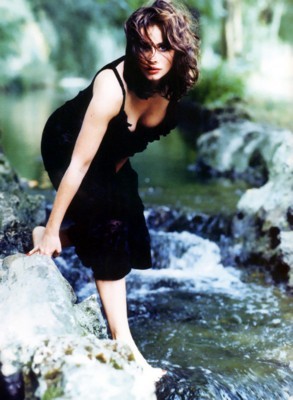 Emmanuelle Beart sweatshirt