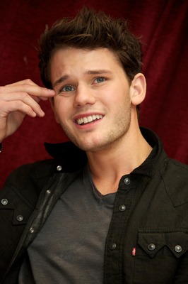 Jeremy Irvine poster