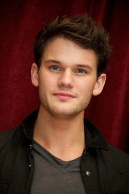 Jeremy Irvine poster
