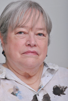 Kathy Bates sweatshirt