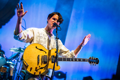 Vampire Weekend sweatshirt