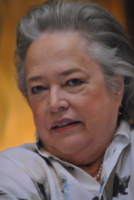 Kathy Bates sweatshirt