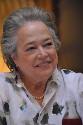 Kathy Bates sweatshirt