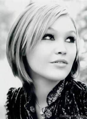 Julia Stiles poster
