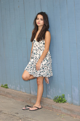 Isabela Moner poster