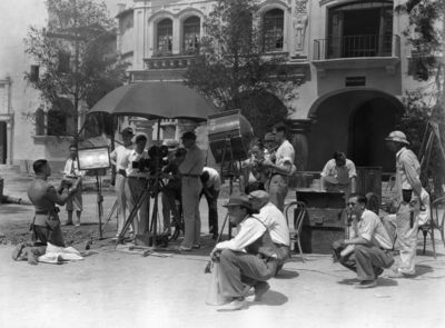 Gilbert Roland poster