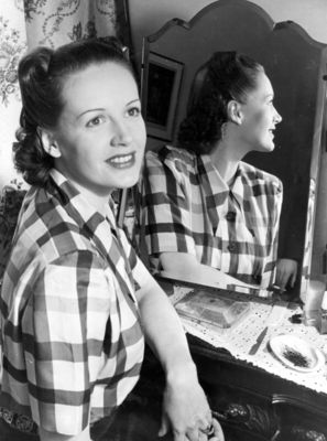 Phyllis Calvert poster