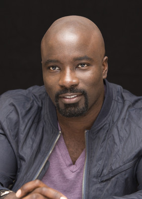 Mike Colter sweatshirt