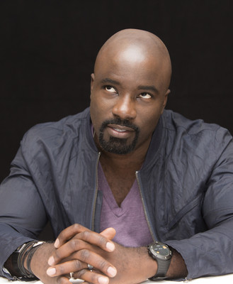 Mike Colter sweatshirt