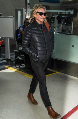 Chelsea Handler sweatshirt