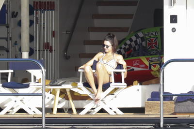 Harry Style sweatshirt