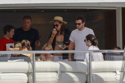 Harry Style sweatshirt