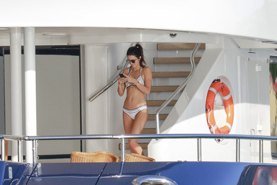 Harry Style sweatshirt